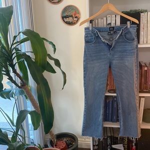 BDG Kick Flare/High Rise/Cropped Jeans
